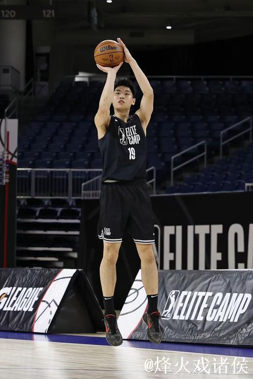 莫兰特鼓励崔永熙:珍视团队给予你的支持 莫兰特鼓励崔永熙:珍视团队给予你的支持